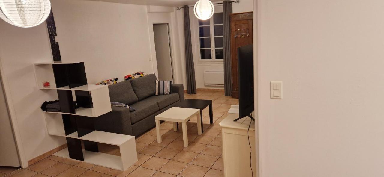 Maison Au Coeur De La Rue Pietonne Saint-Jean-Pied-de-Port Dış mekan fotoğraf